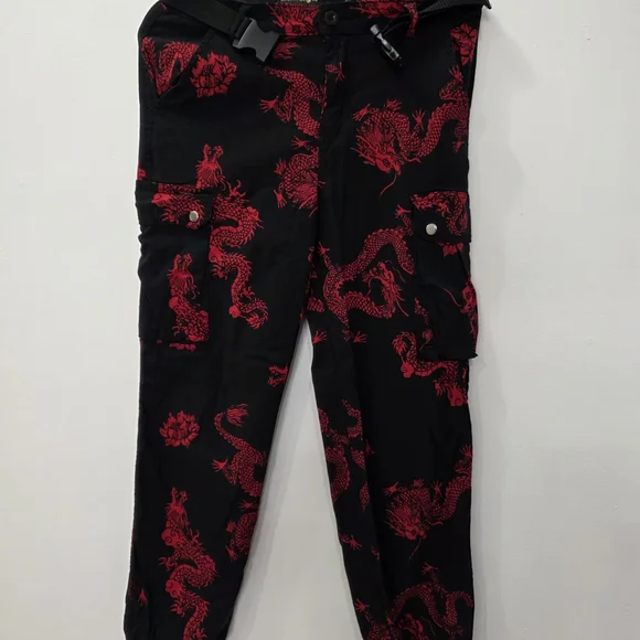 Set Of 2 Womans Cargos Pants with Dragon Design - Picture 2 of 12